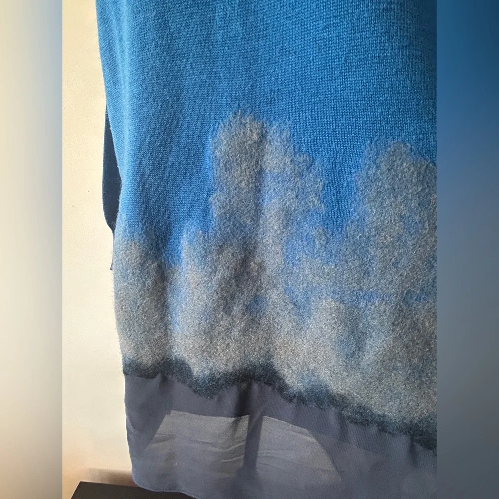 Initial knit sweater. - Picture 6 of 13